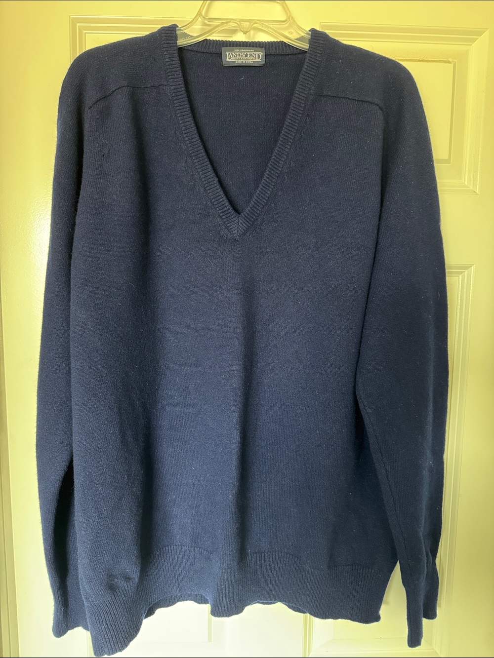 Lands' End 100% cashmere V-Neck Sweater
